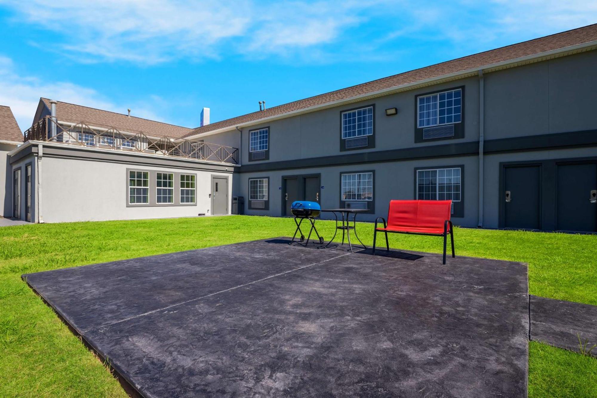 Surestay Plus Hotel By Best Western Tulsa East Exterior photo